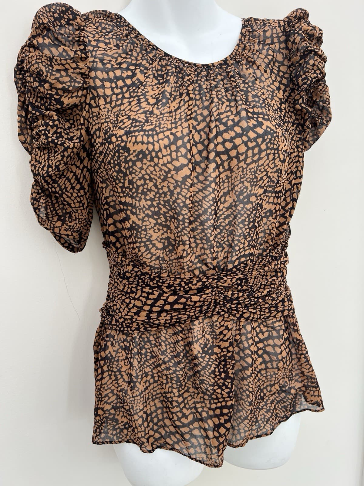 Whistles Animal Print Blouse Women Ruched Sleeves & Gold Zip