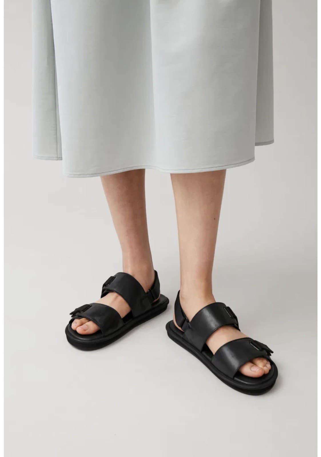 COS Black Chunky Leather Sandals EU38 UK5 (Photo 2: tear on inside of left shoe)