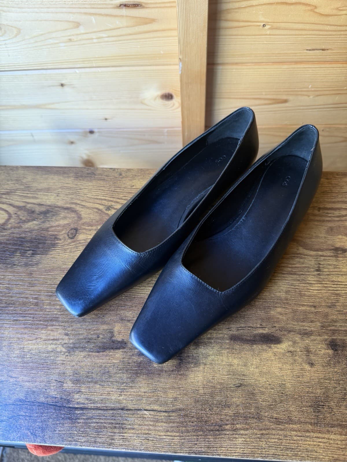 Cos square toe leather court shoes size 4 Uk